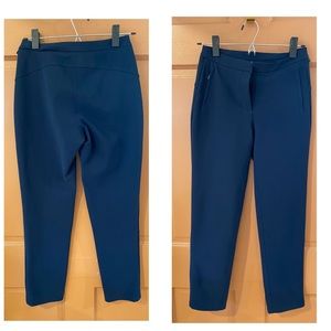 Lululemon (size 2, fits more like Lululemon size 4)